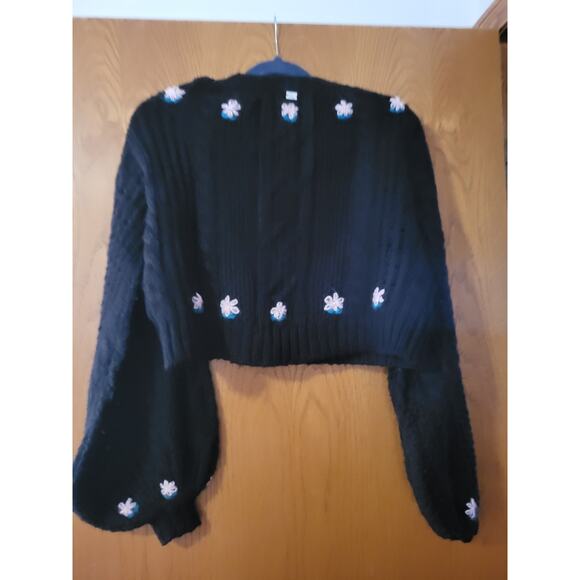 For Love and Lemons Black Pink Floral Balloon Sleeve Flower Knit Crop Sweater S - Picture 3 of 6